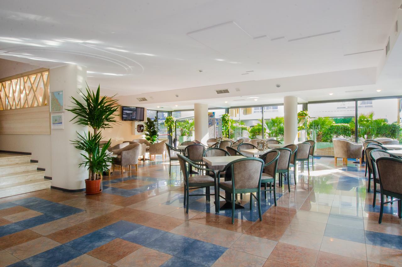 Hotel Nevada Bellaria-Igea Marina Esterno foto