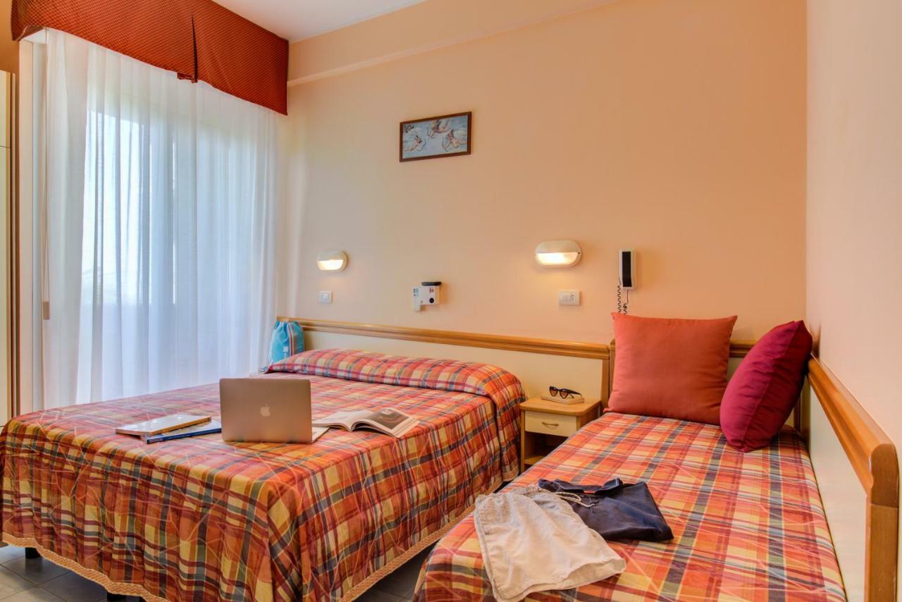 Hotel Nevada Bellaria-Igea Marina Esterno foto