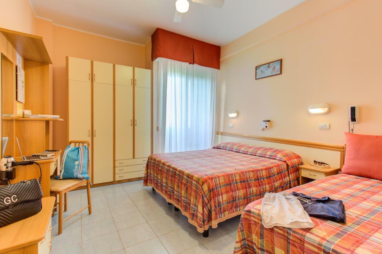 Hotel Nevada Bellaria-Igea Marina Esterno foto